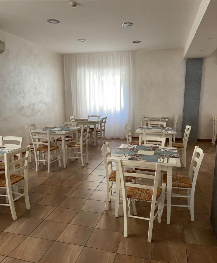 Hotel New Happy Rimini Exterior foto
